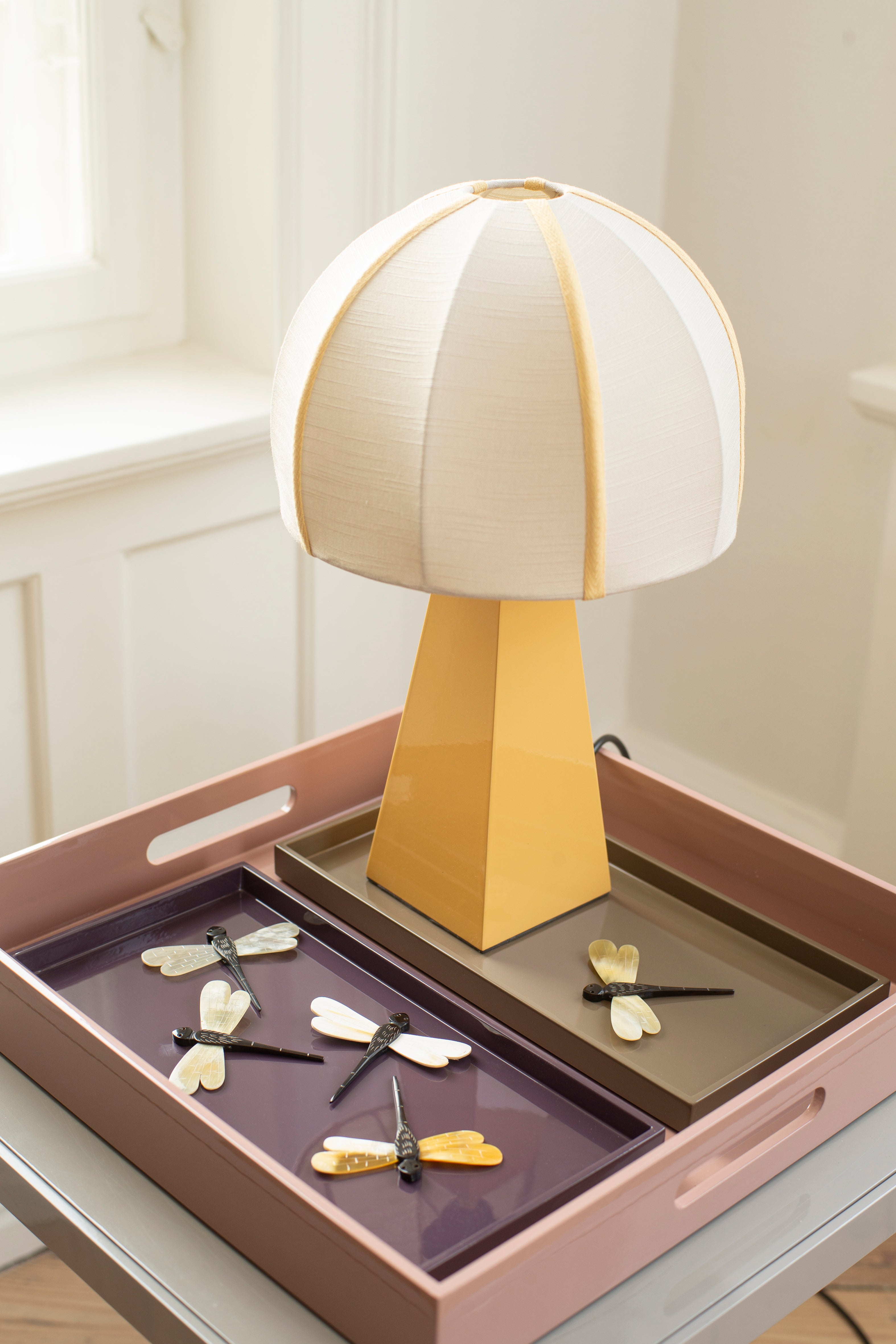 Lacquer Tray 32x16 Earth