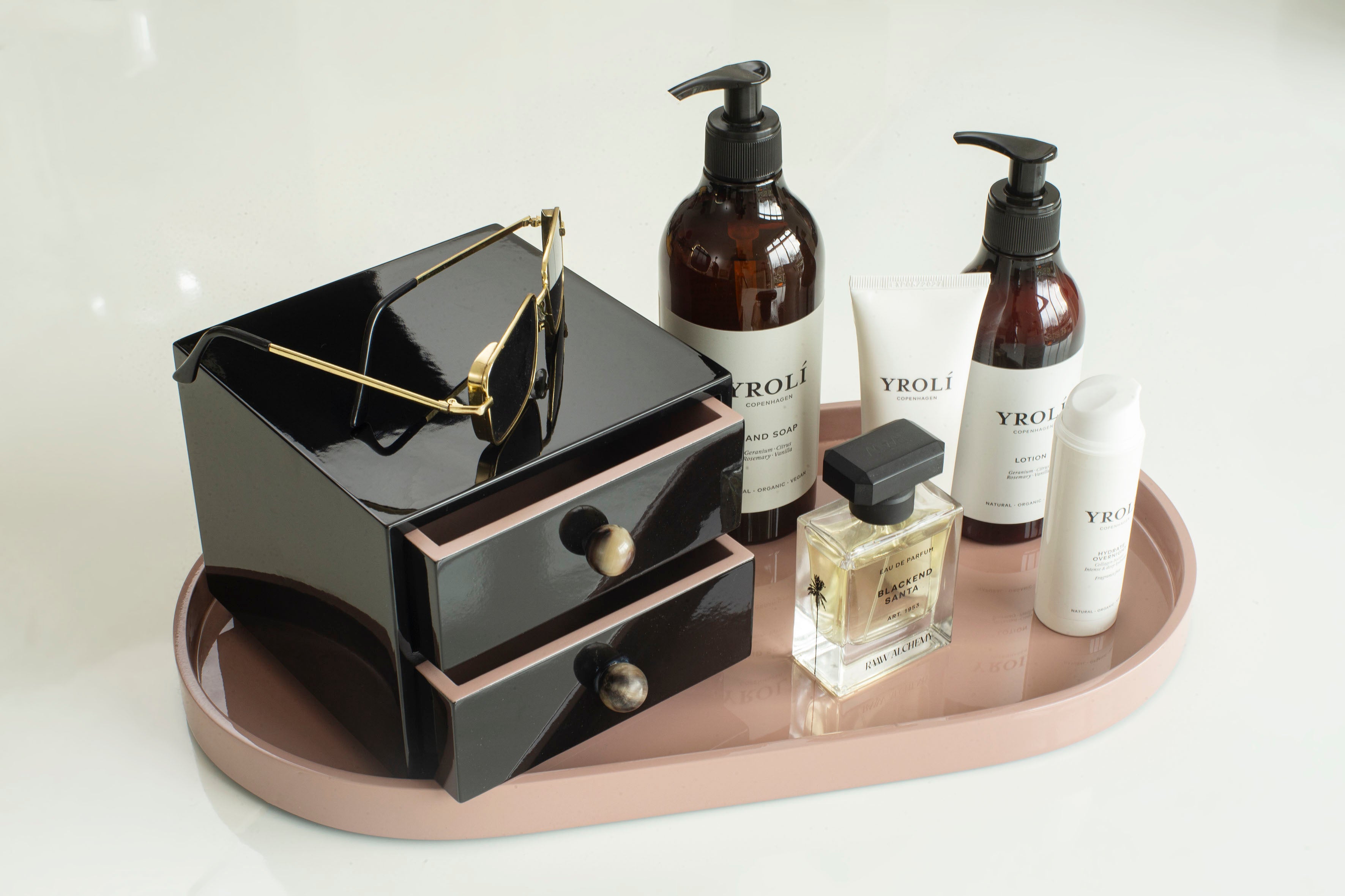 Lacquer Tray Oval S, Skin