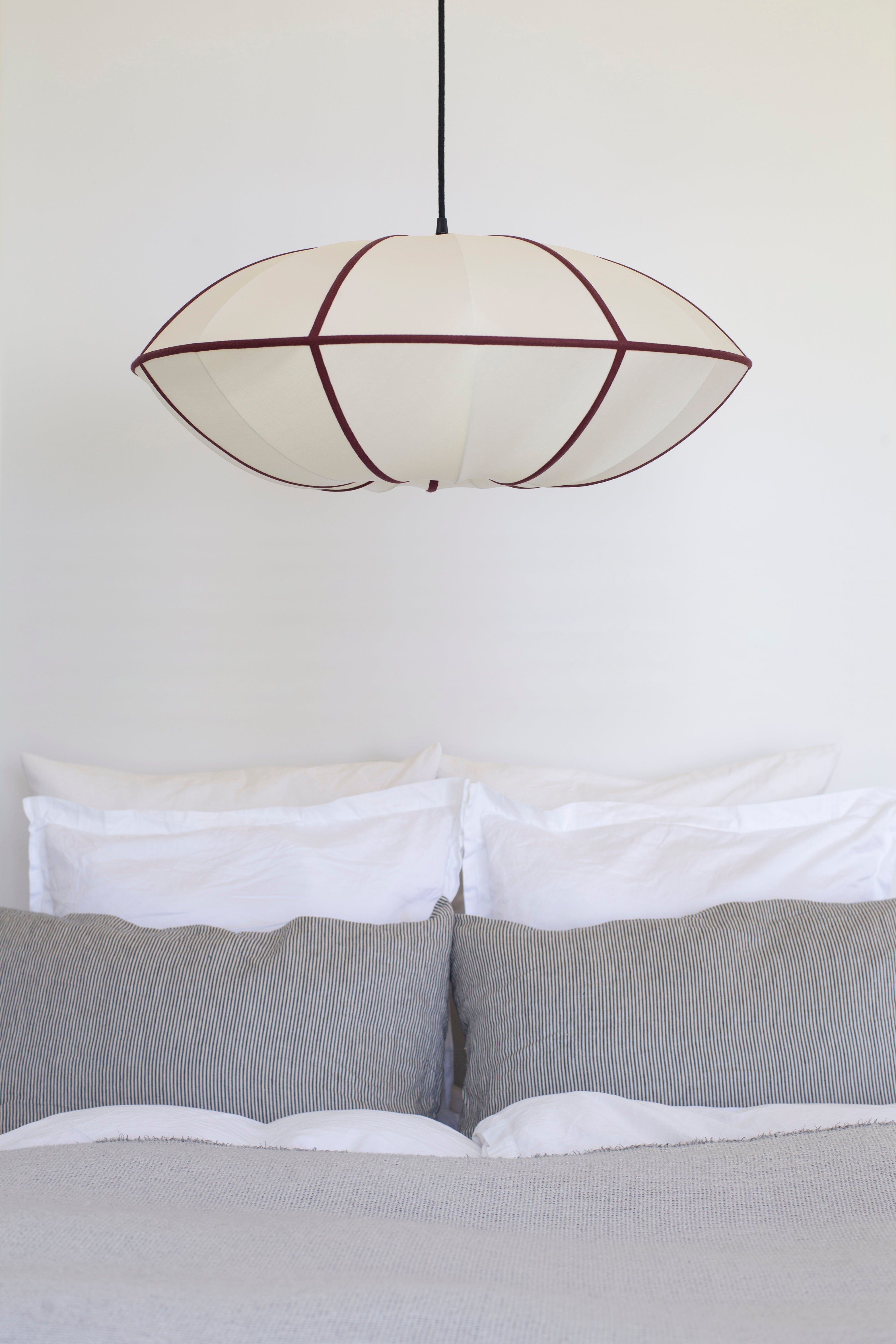 Lampeskærm Indochina Offwhite/Bordeaux UFO