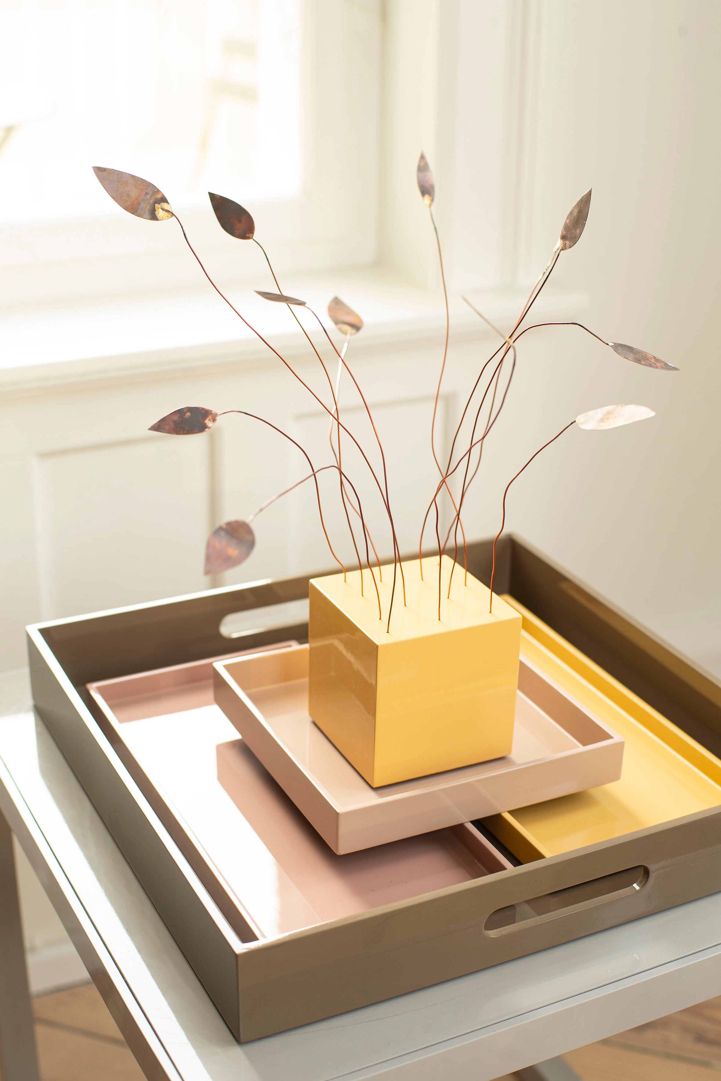 Lacquer Tray 40x40 Earth