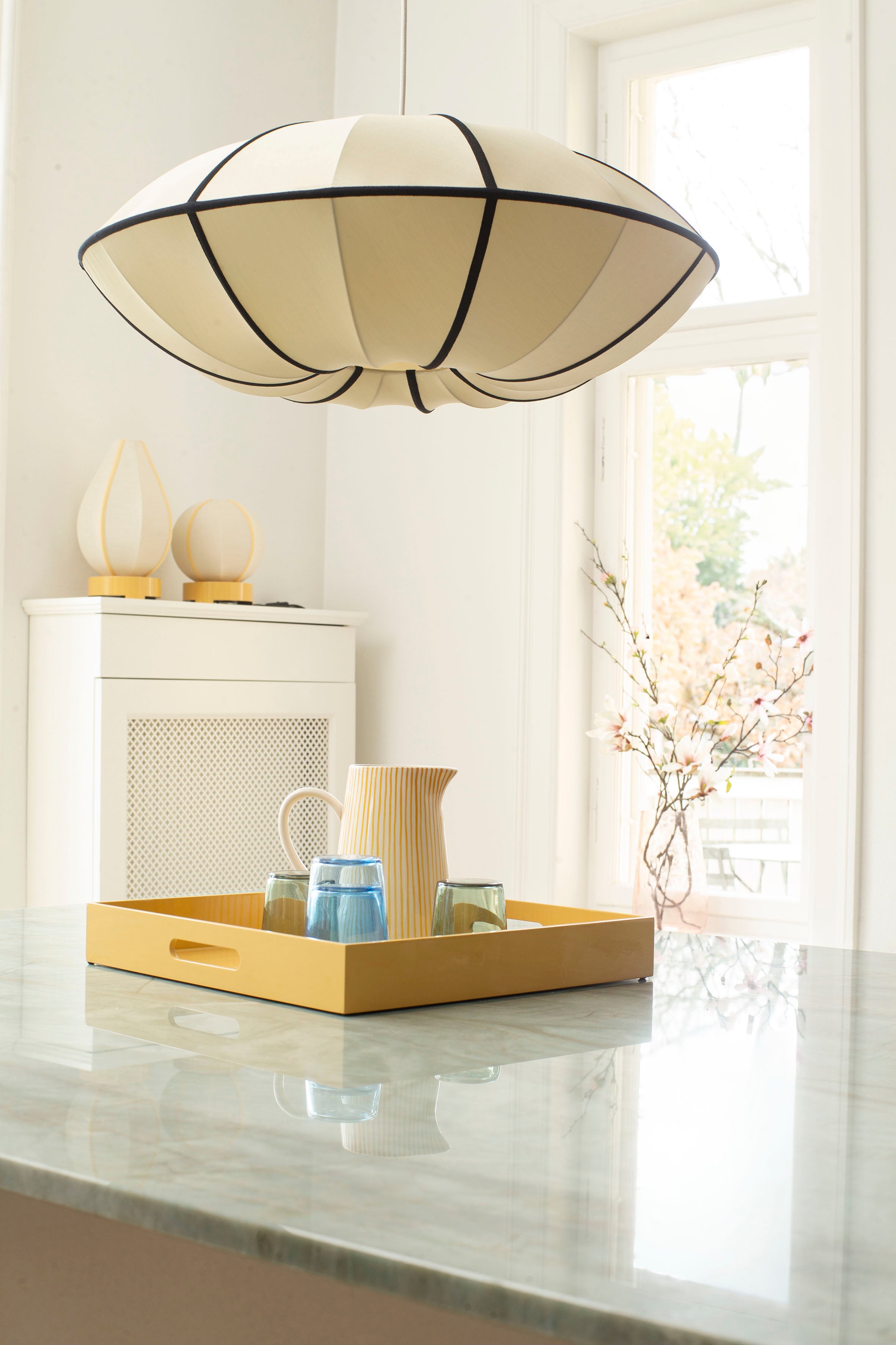 Lacquer Tray 40x40 Sun