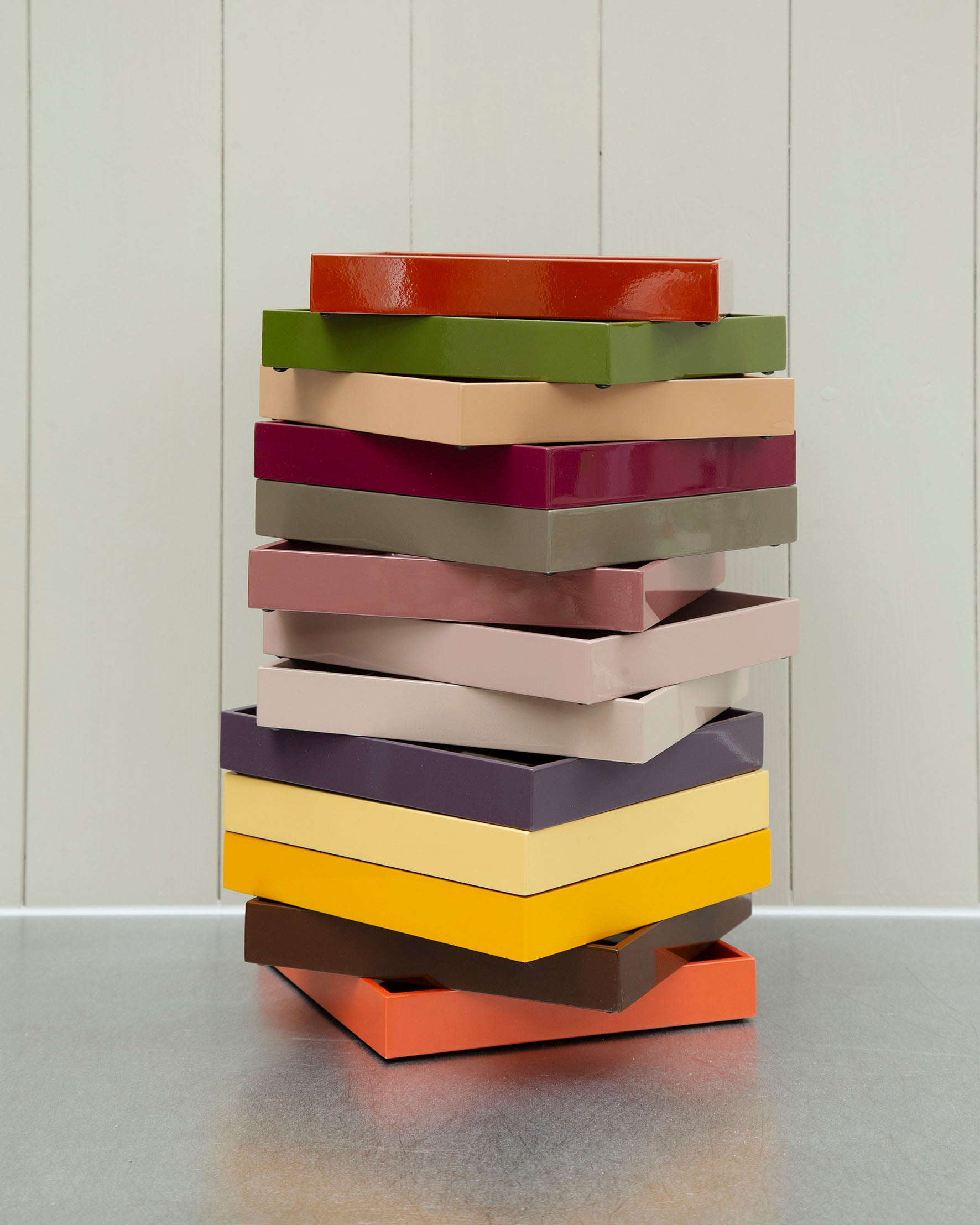 Lacquer Tray 20x20 army